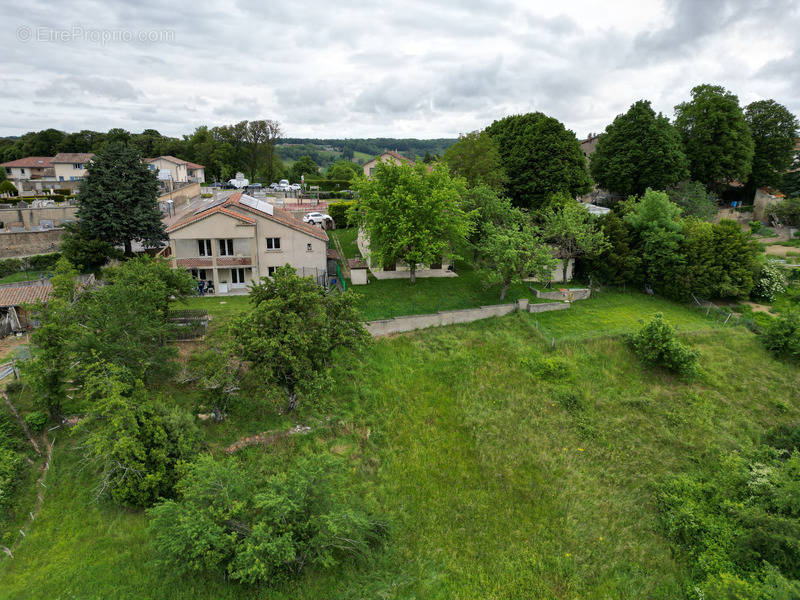 Maison à LE GRAND-SERRE