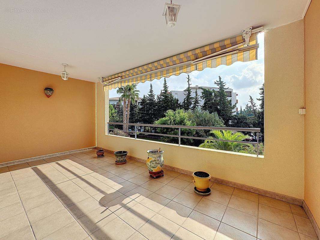 Appartement à FREJUS