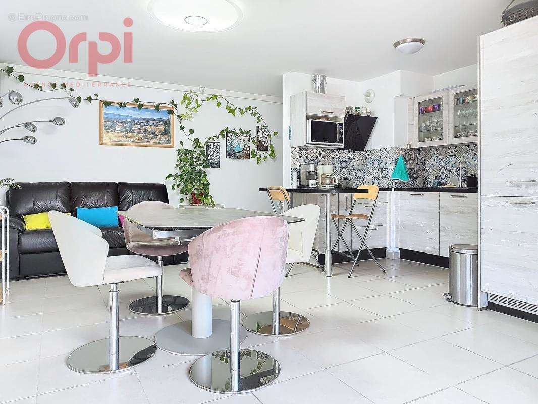 Appartement à FREJUS