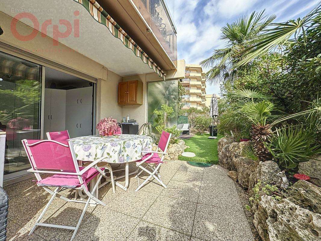 Appartement à FREJUS