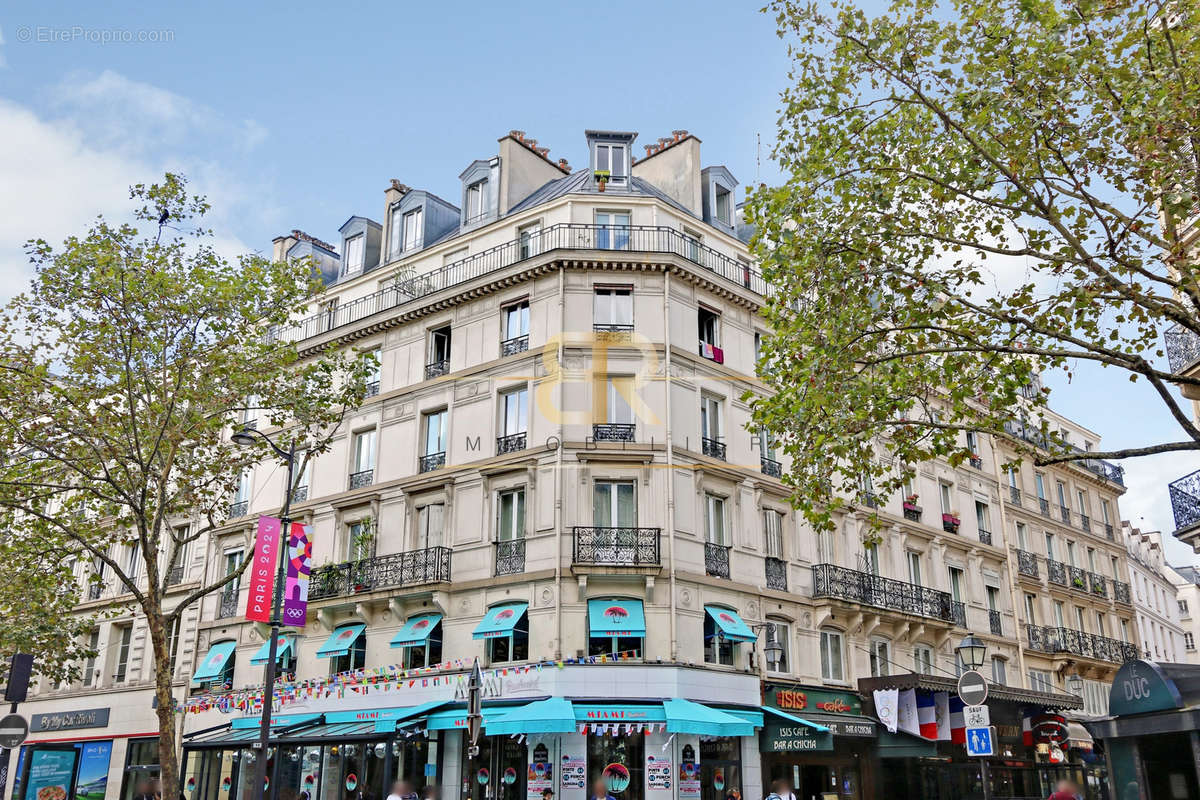 Appartement à PARIS-1E