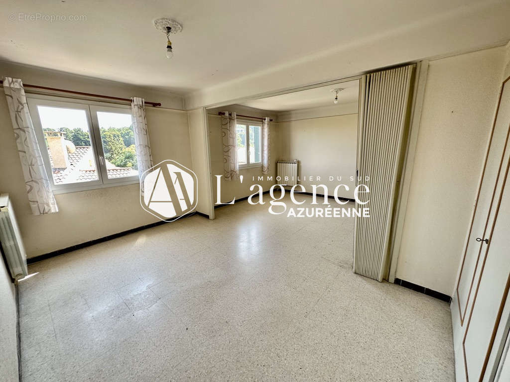 Appartement à VENCE