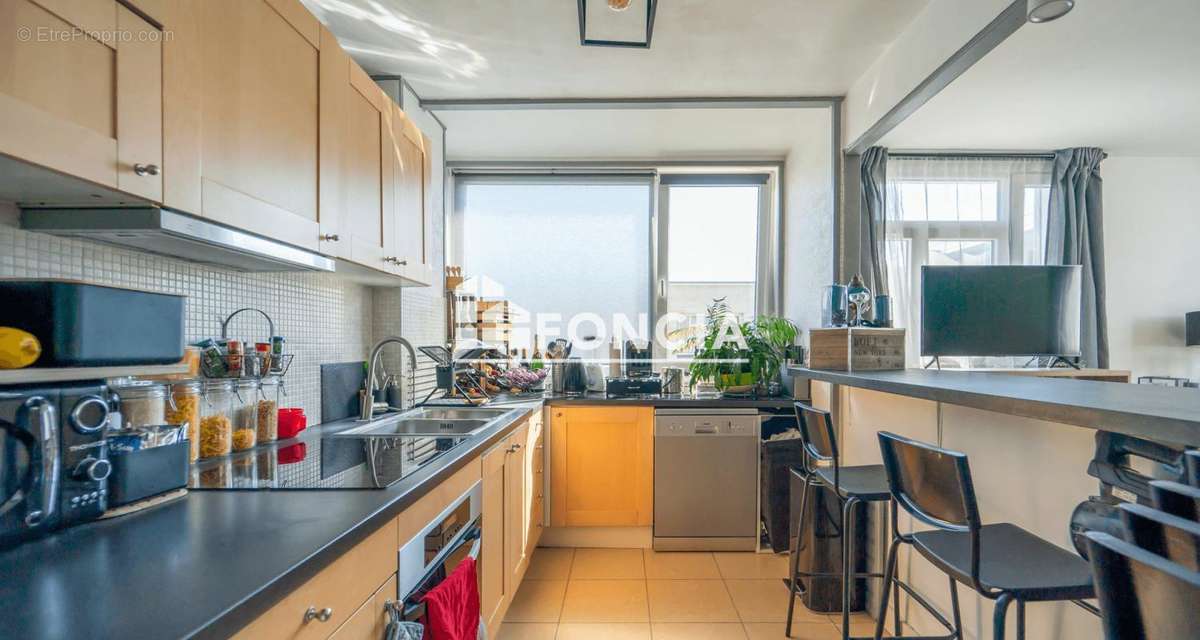 Appartement à RUEIL-MALMAISON