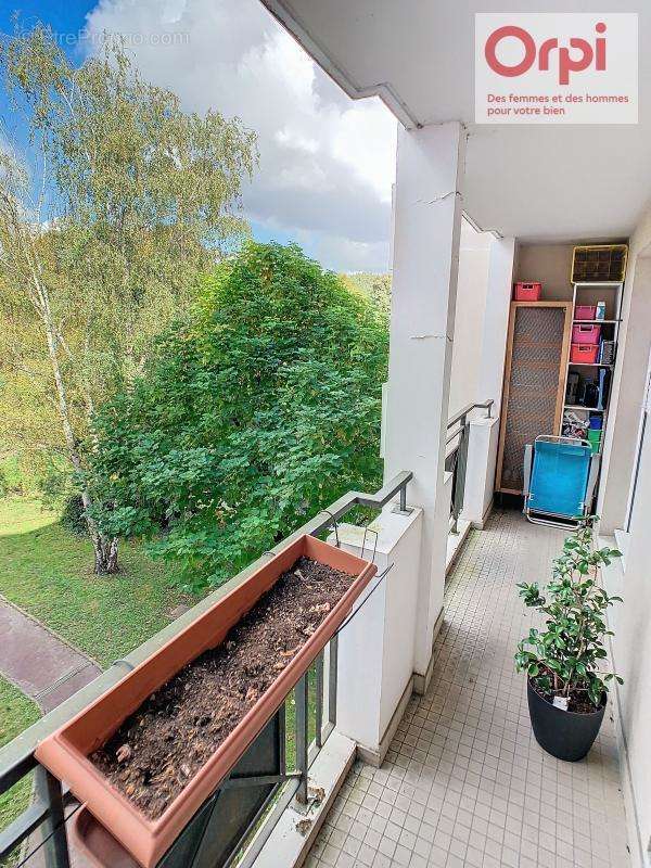 Appartement à ISSY-LES-MOULINEAUX