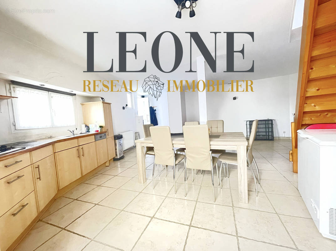 Appartement à SAINT-GENIS-LAVAL