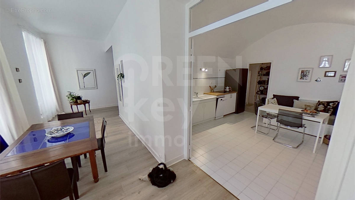 Appartement à PARIS-7E