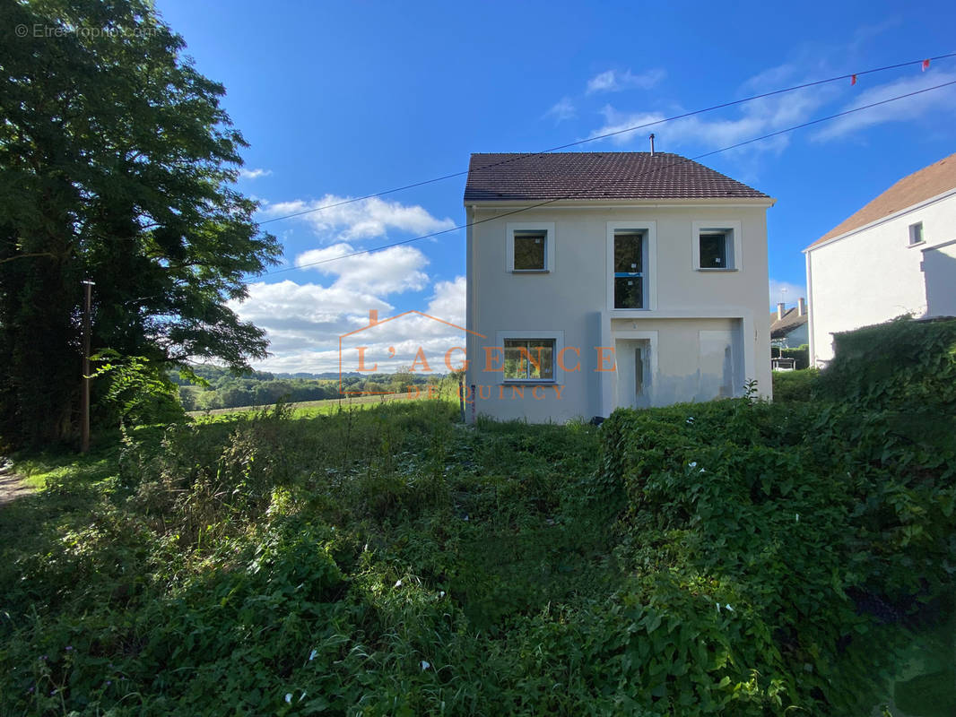 Maison à QUINCY-VOISINS