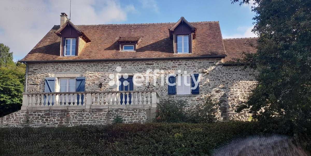 Maison à SAINT-GERMAIN-DU-CORBEIS