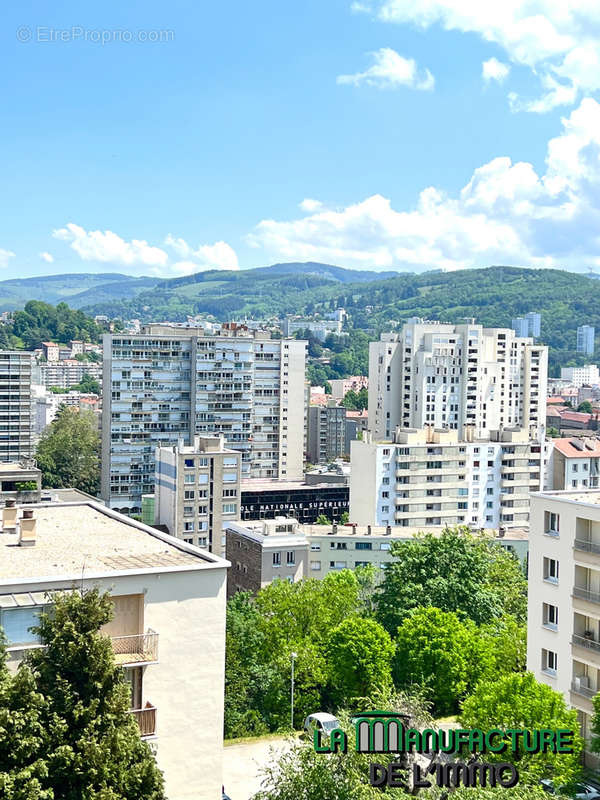 Appartement à SAINT-ETIENNE