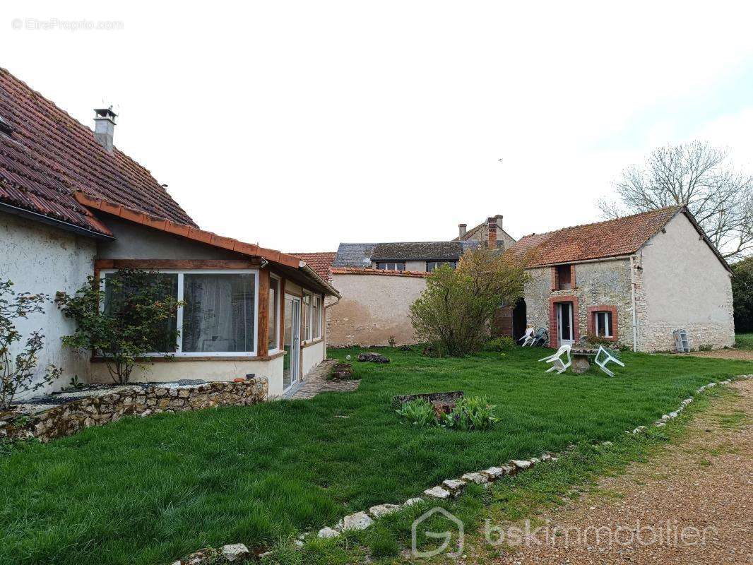 Maison à CHARTRES