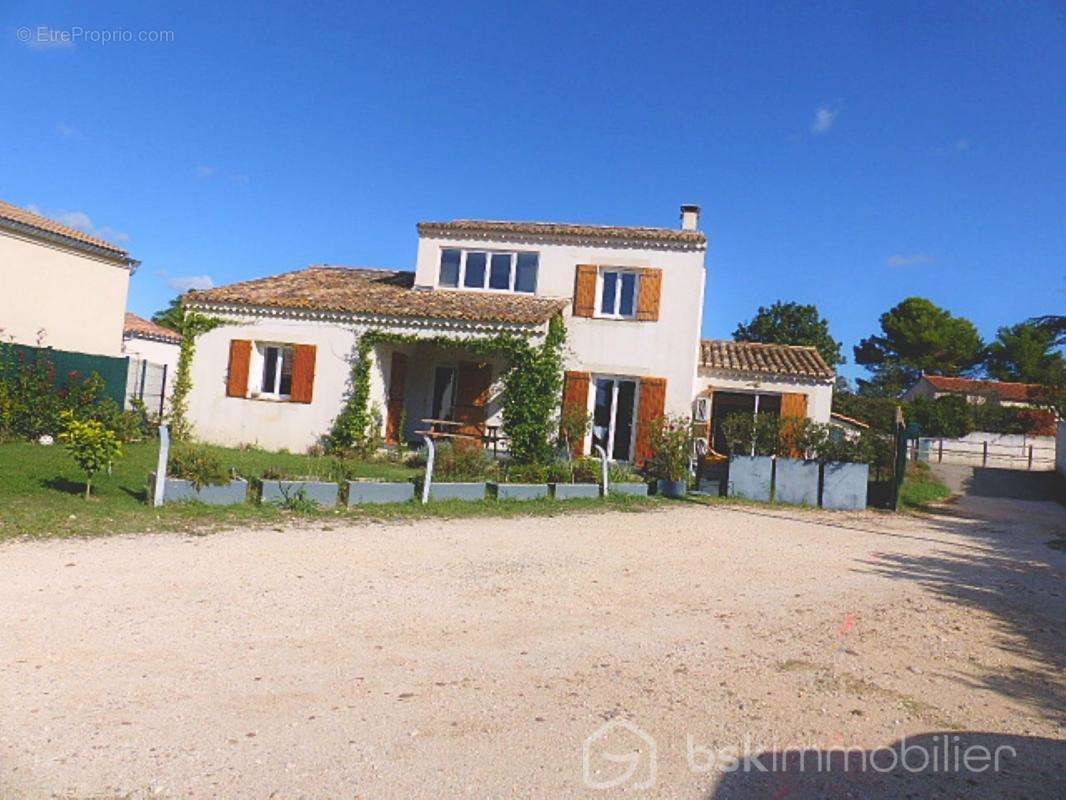 Maison à CHATEAUNEUF-DE-GADAGNE