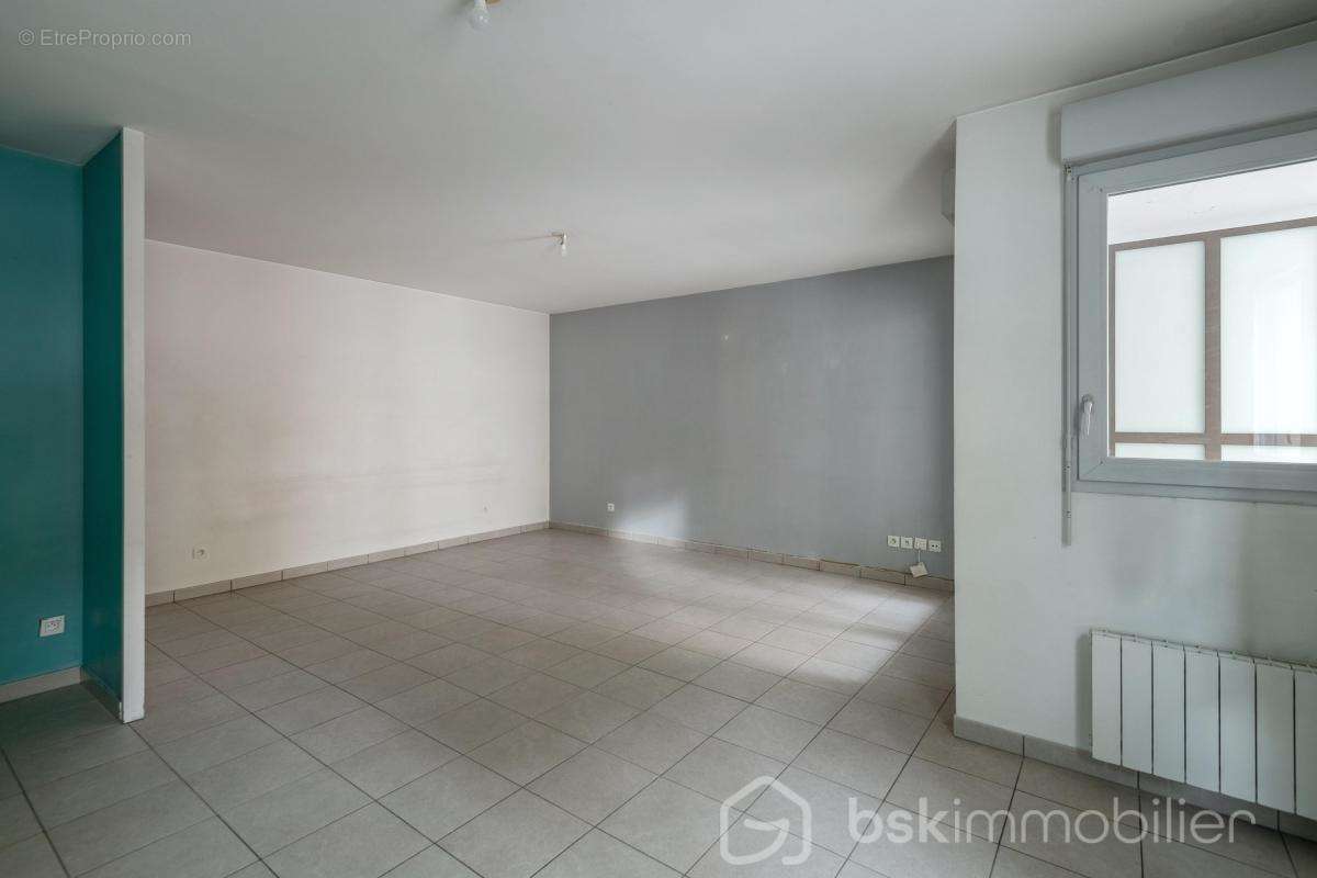 Appartement à LYON-8E