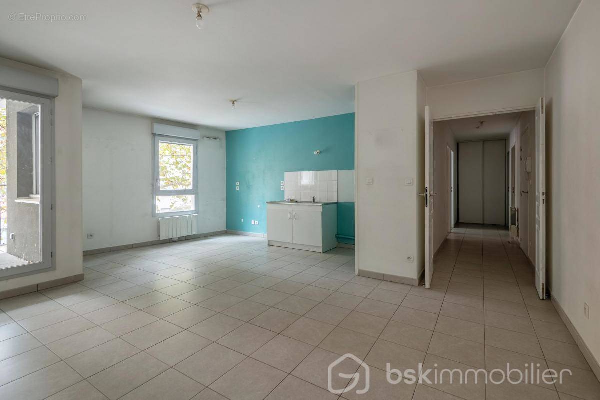 Appartement à LYON-8E