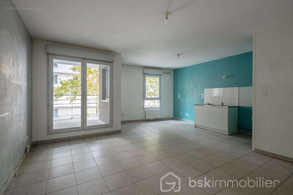 Appartement à LYON-8E