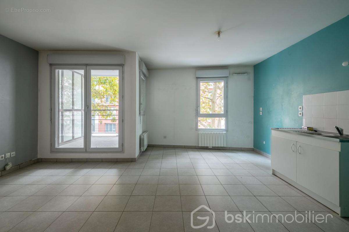 Appartement à LYON-8E