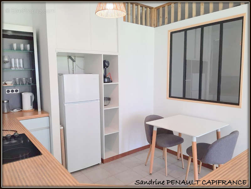 Appartement à REMIRE-MONTJOLY