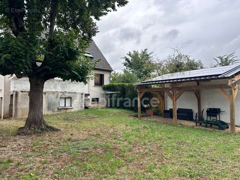 Maison à AUXERRE