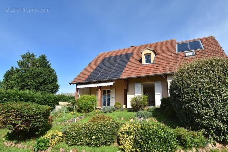 Maison à LA CLAYETTE