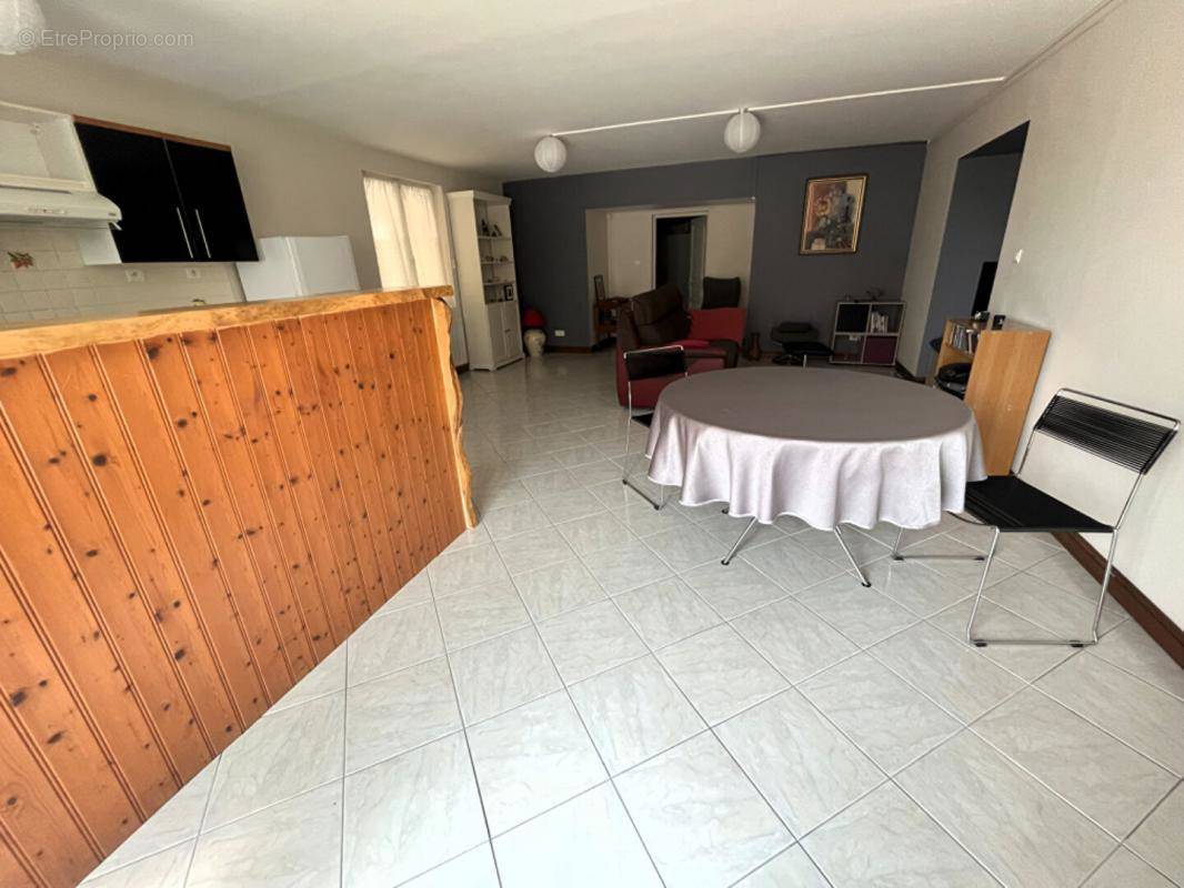 Appartement à AGONAC