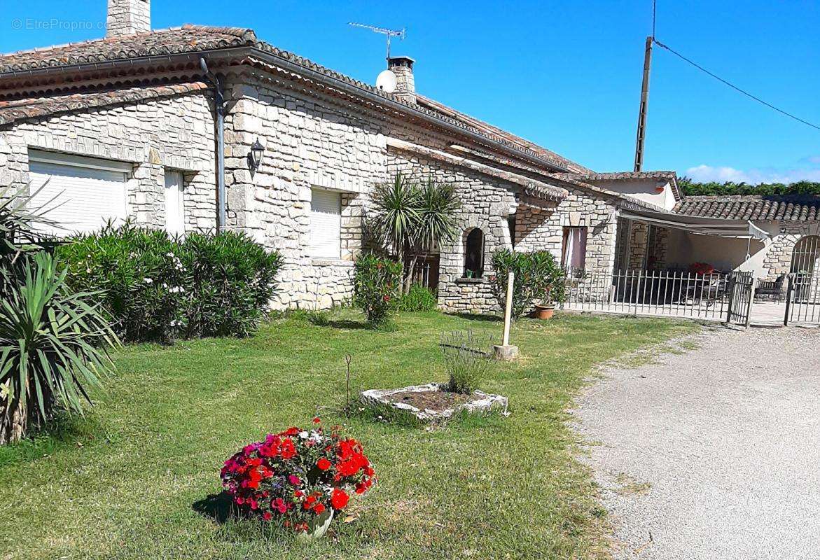 Maison à UZES