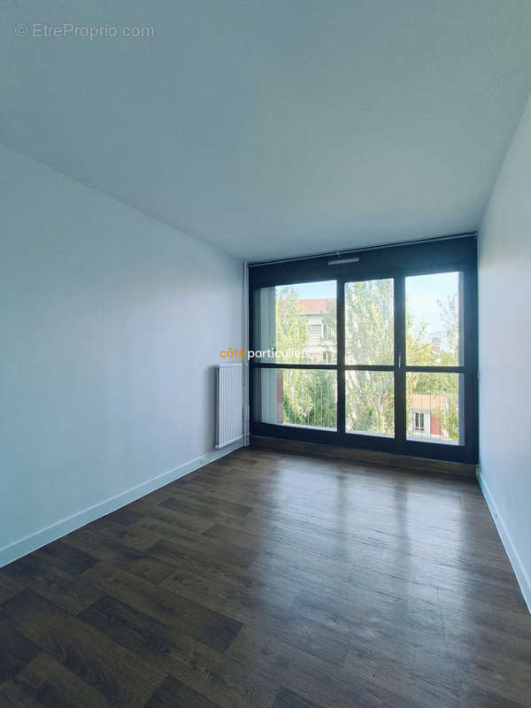 Appartement à AUBERVILLIERS