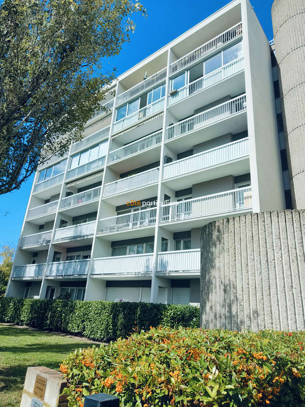 Appartement à SARTROUVILLE