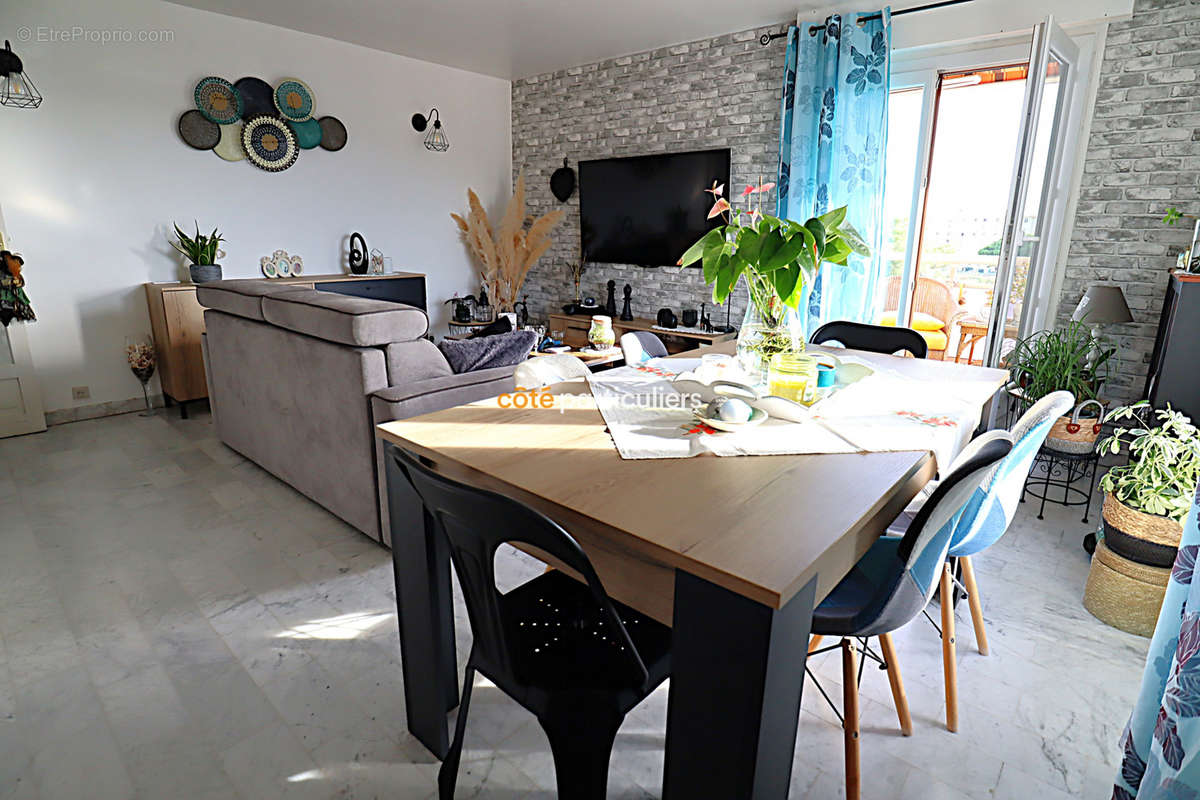 Appartement à FREJUS