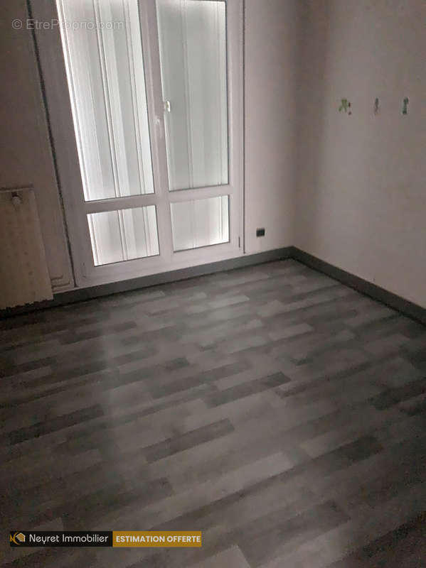 Appartement à SAINT-ETIENNE