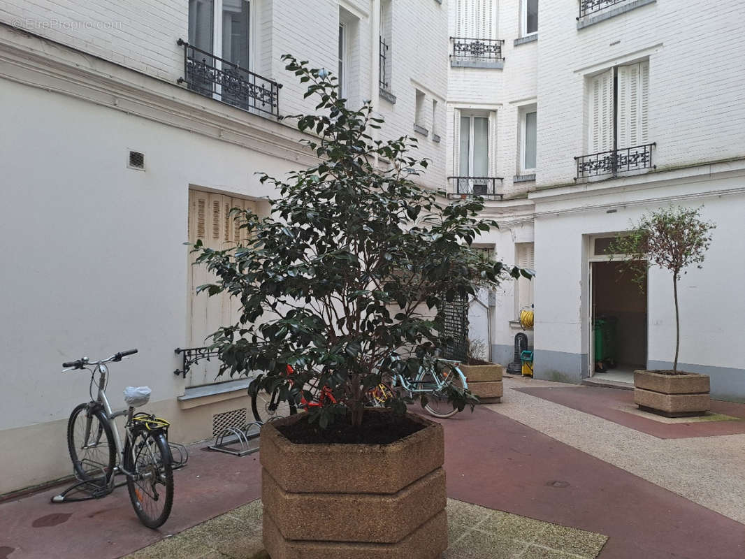 Appartement à PARIS-15E