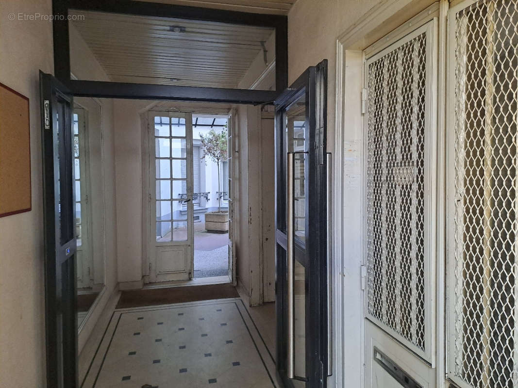 Appartement à PARIS-15E