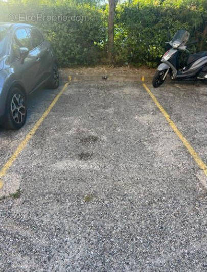 Parking à MARSEILLE-13E