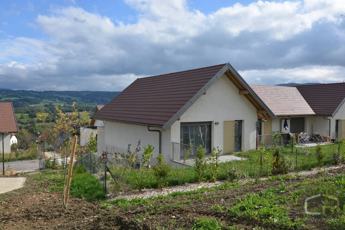 Maison à MESIGNY