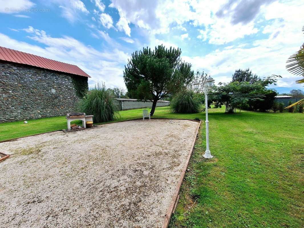 petanque - Maison à GAZAVE