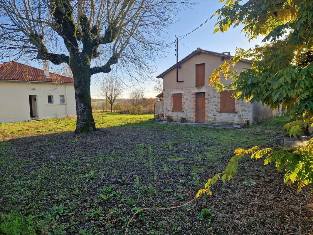 Maison à LAPENCHE