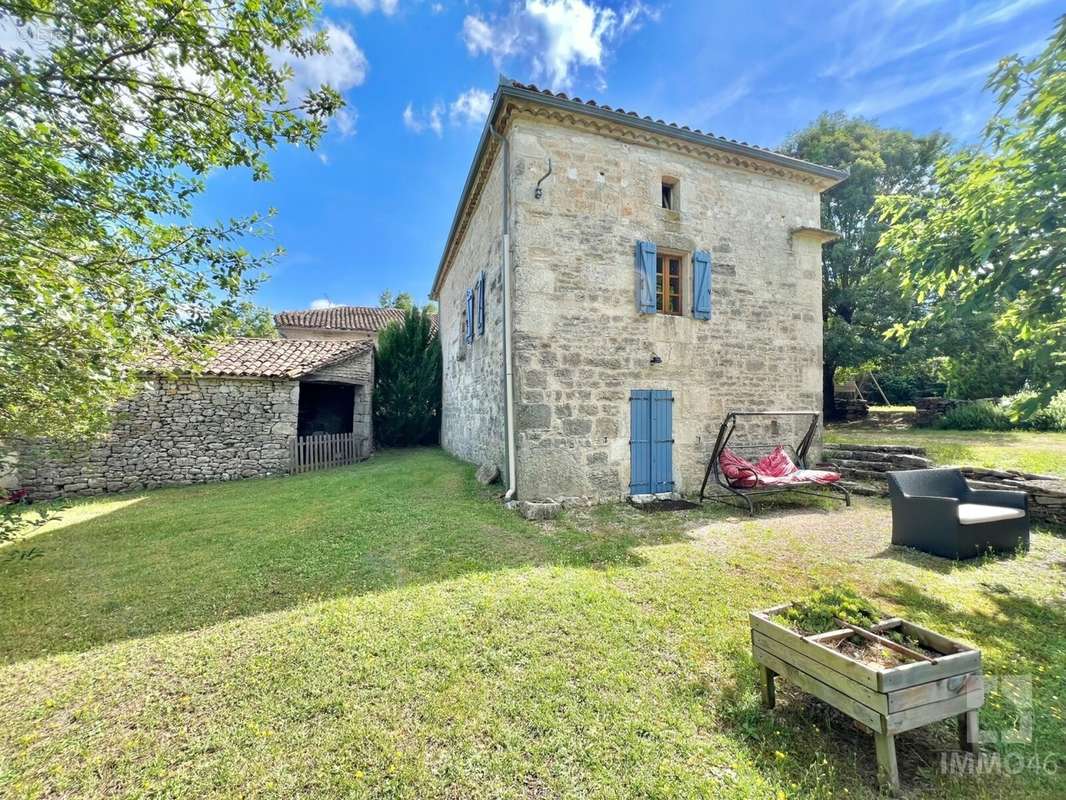 Maison à CAHORS