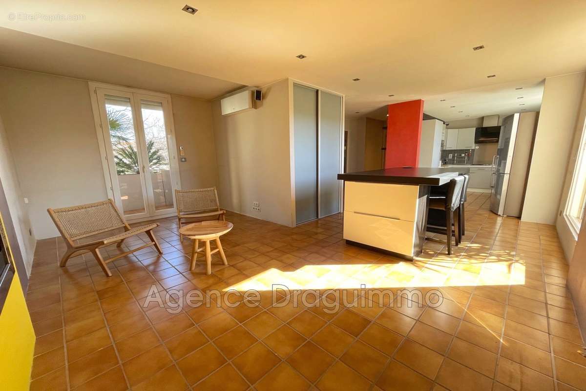 Appartement à DRAGUIGNAN