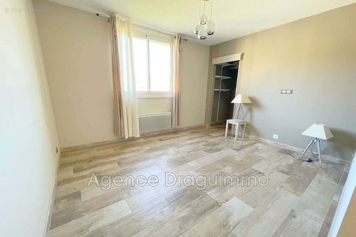 Appartement à DRAGUIGNAN