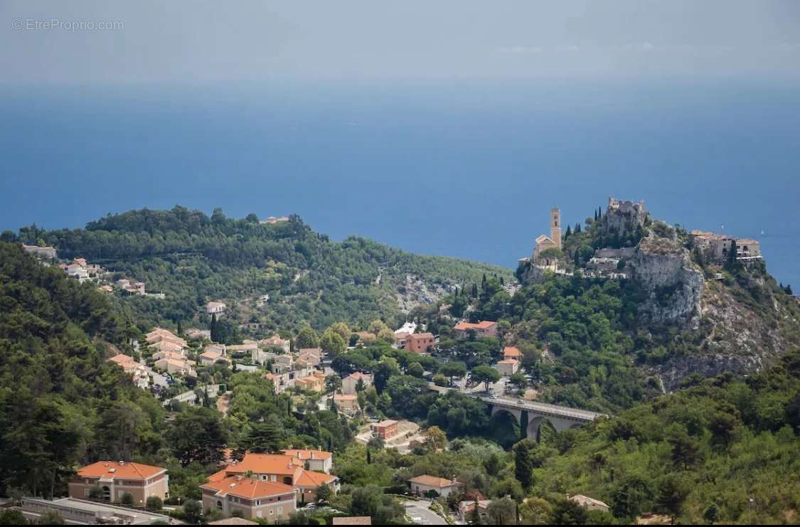 Appartement à EZE