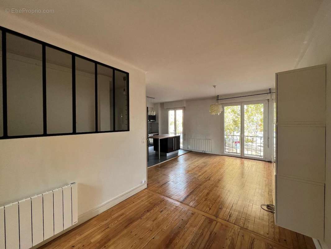   - Appartement à TOULOUSE