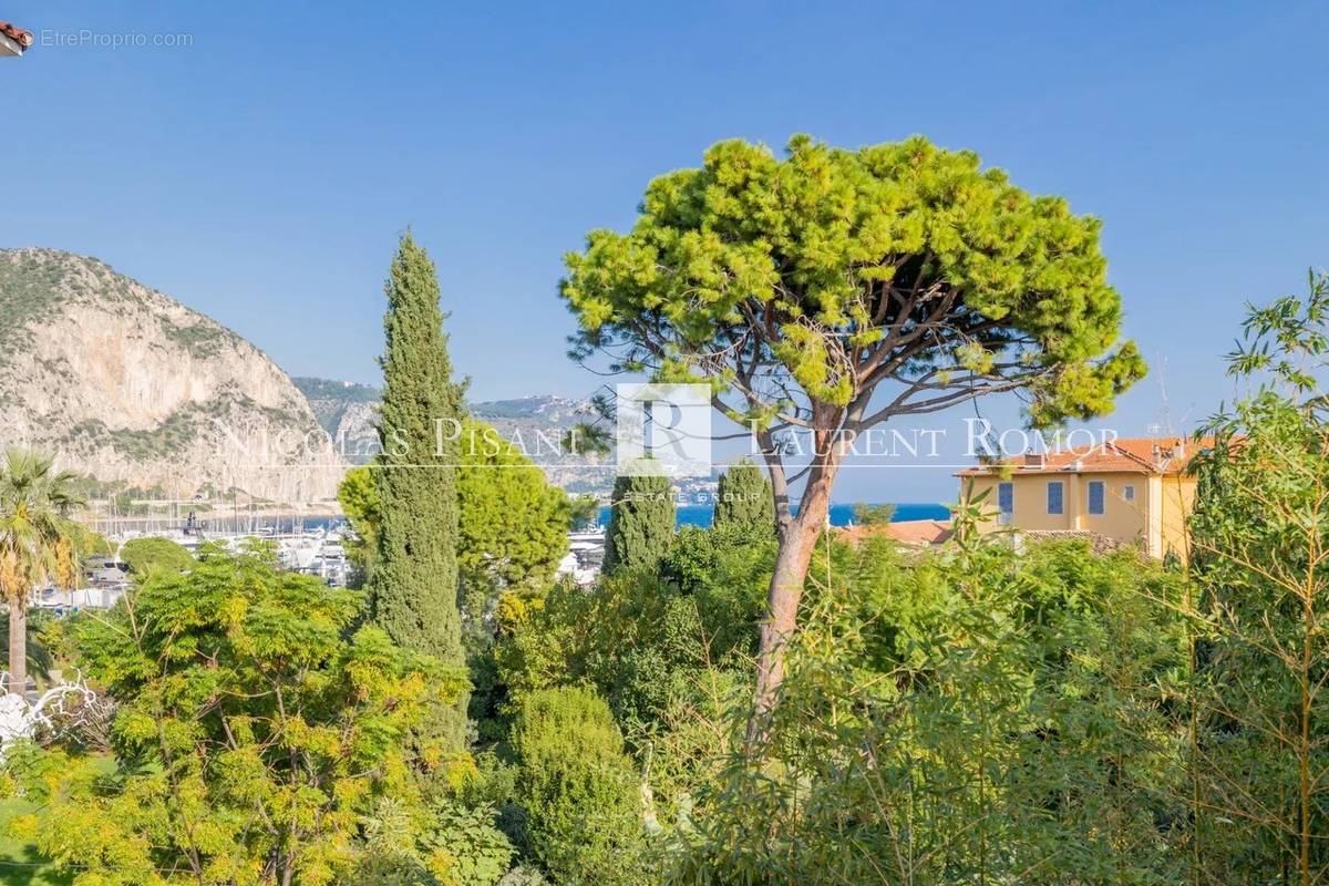 Appartement à BEAULIEU-SUR-MER