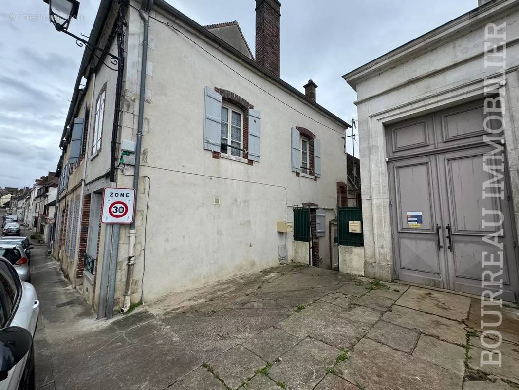 Appartement à JOIGNY