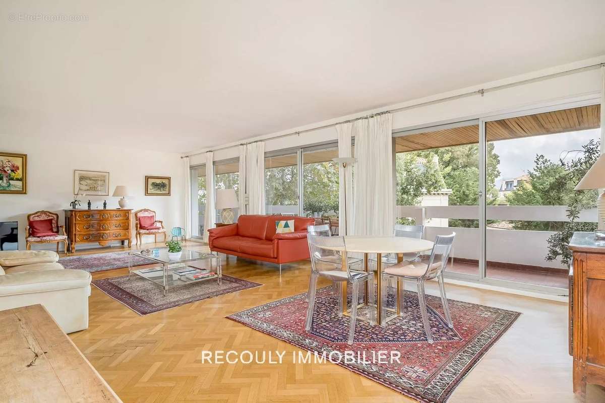 Appartement à MARSEILLE-8E