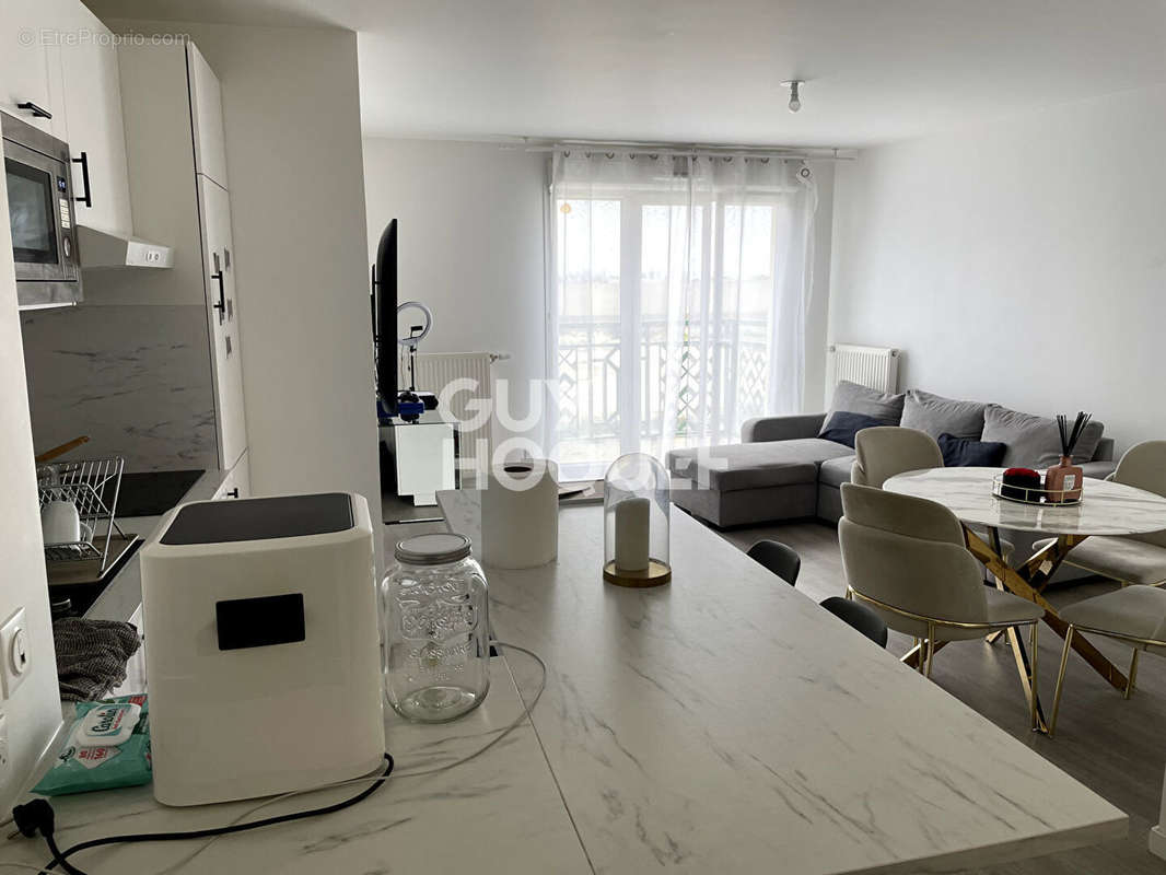 Appartement à LE BLANC-MESNIL