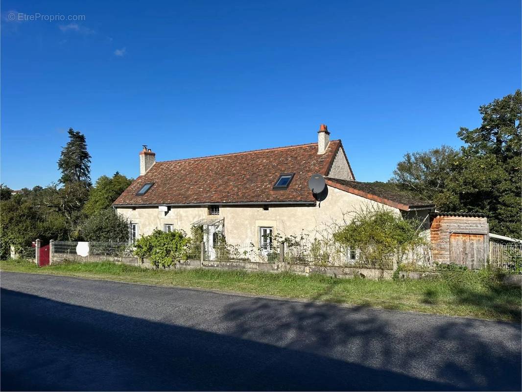 Maison à BRIGUEIL-LE-CHANTRE