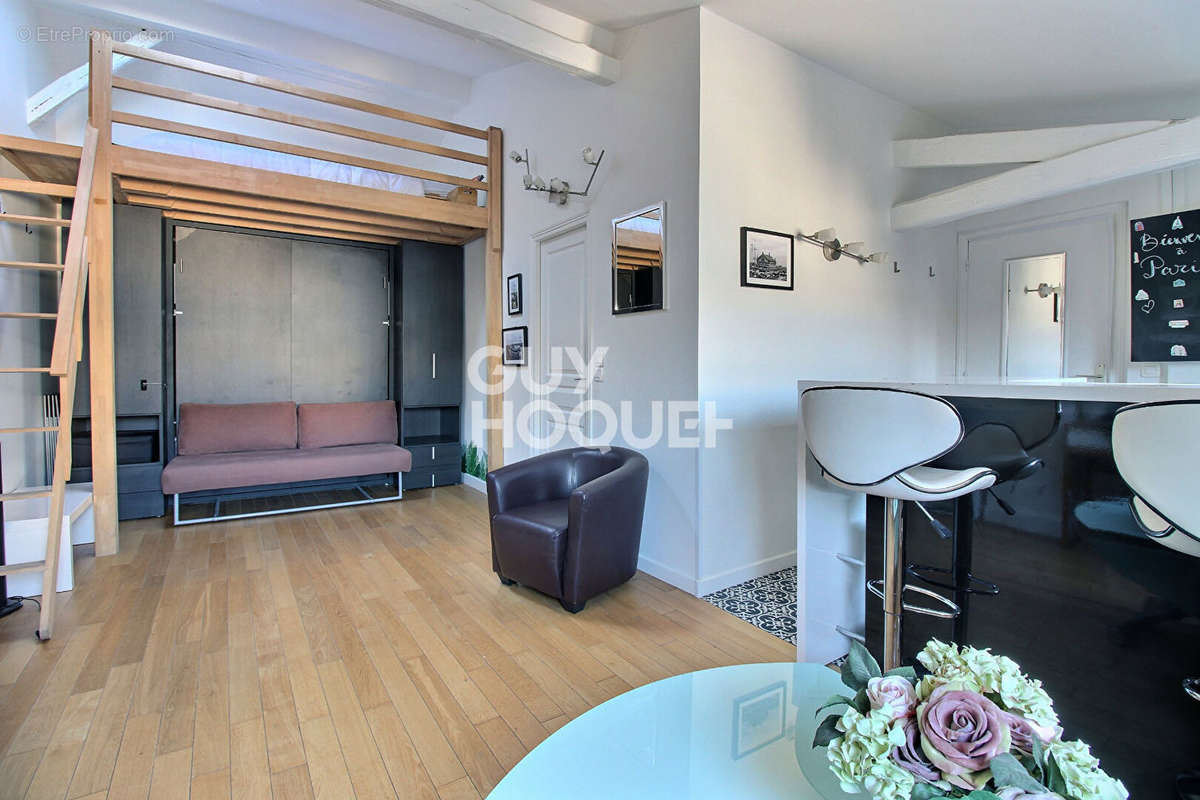 Appartement à PARIS-9E