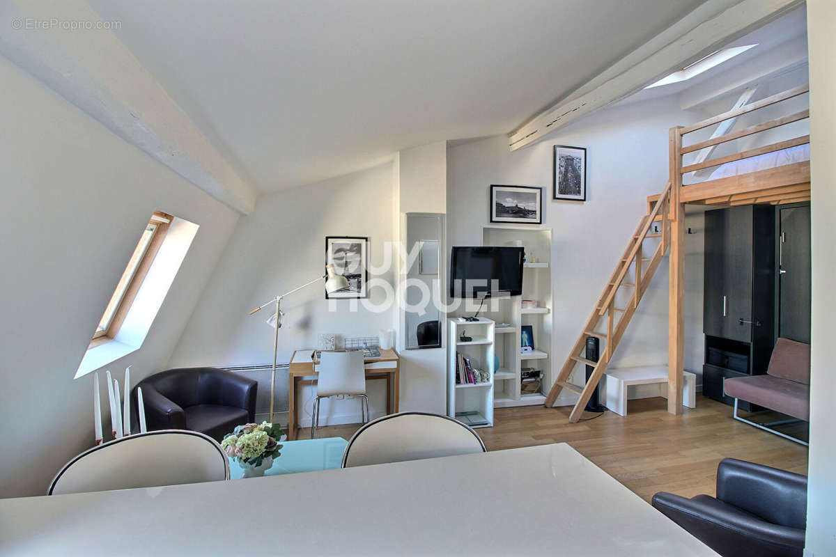 Appartement à PARIS-9E