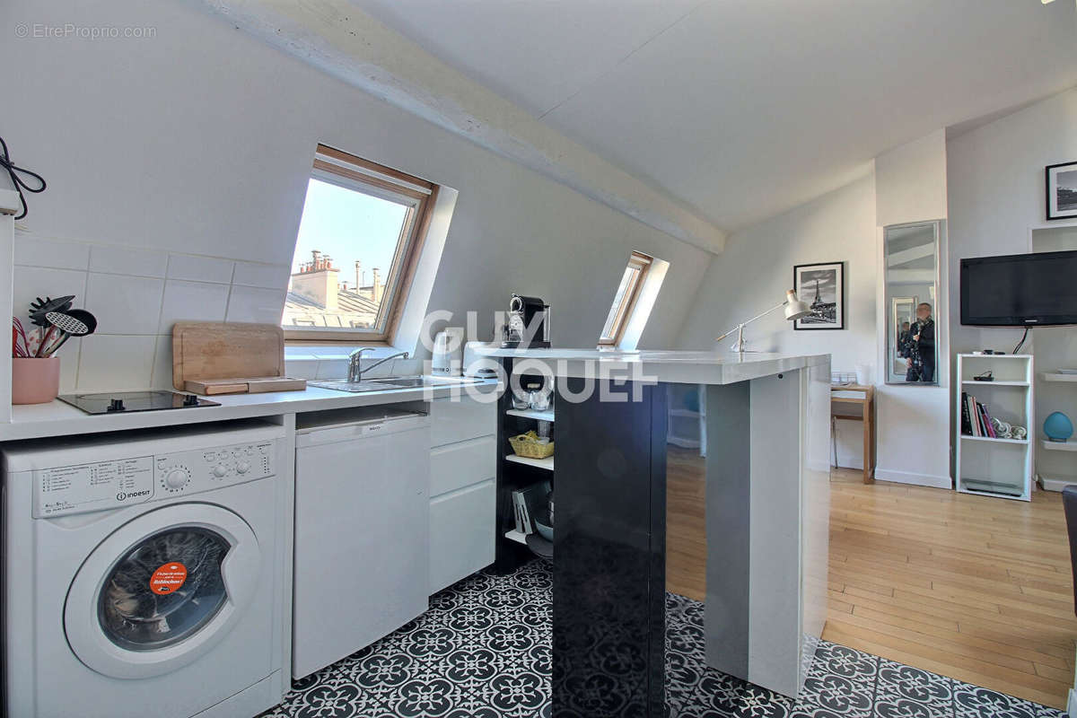 Appartement à PARIS-9E