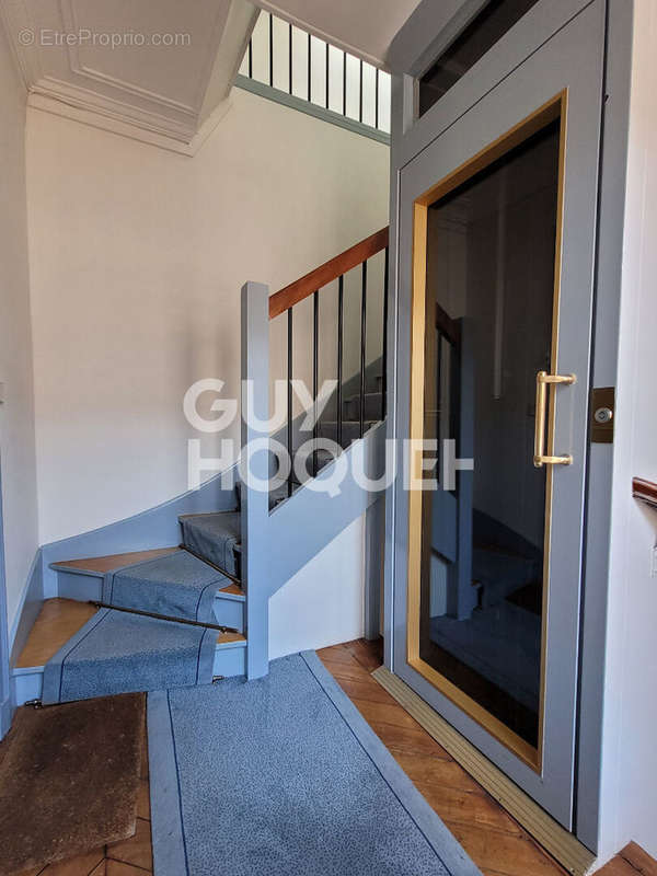 Appartement à PARIS-9E