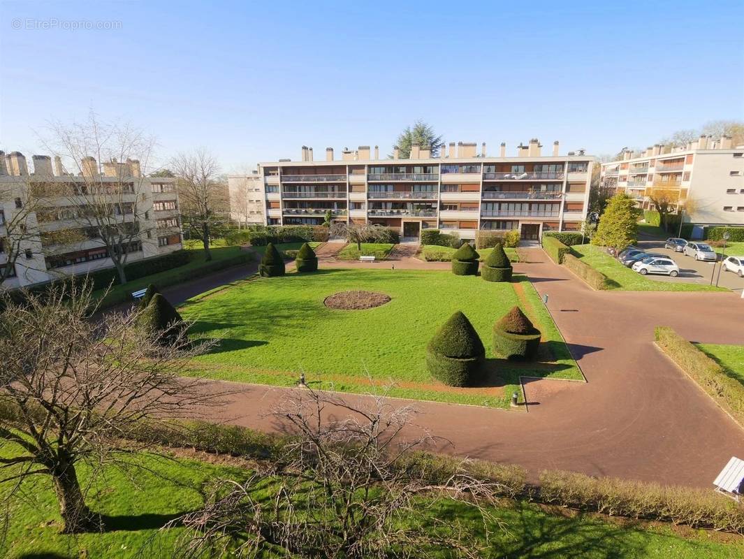 Appartement à NOISY-LE-ROI