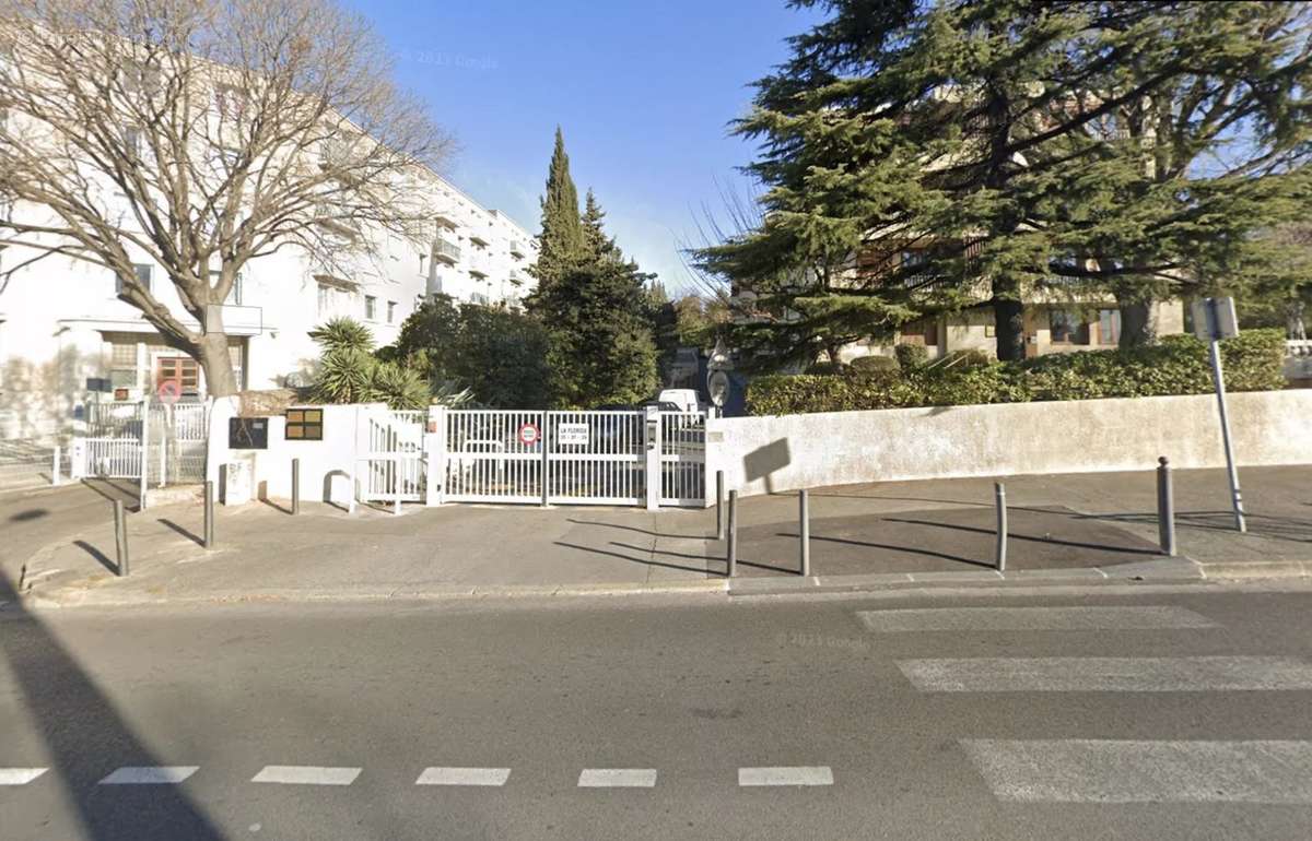 Parking à MARSEILLE-12E